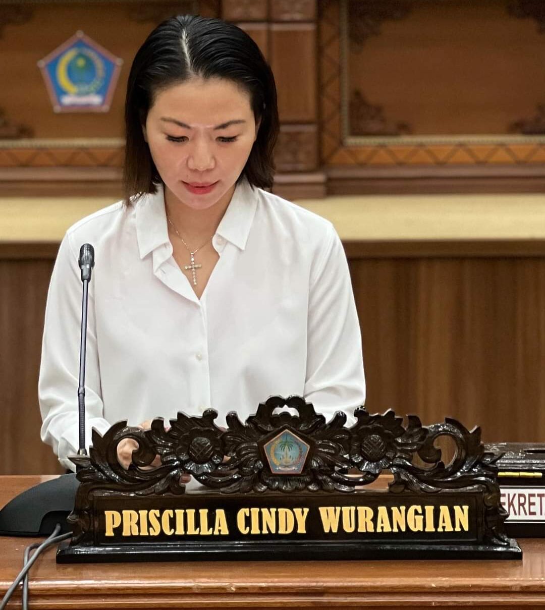 FB_IMG_1676879409050-e1676880119282 Cindy Wurangian Anggota DPRD Sulut