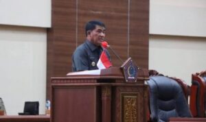 Gubernur Sulut Yulius Selvanus