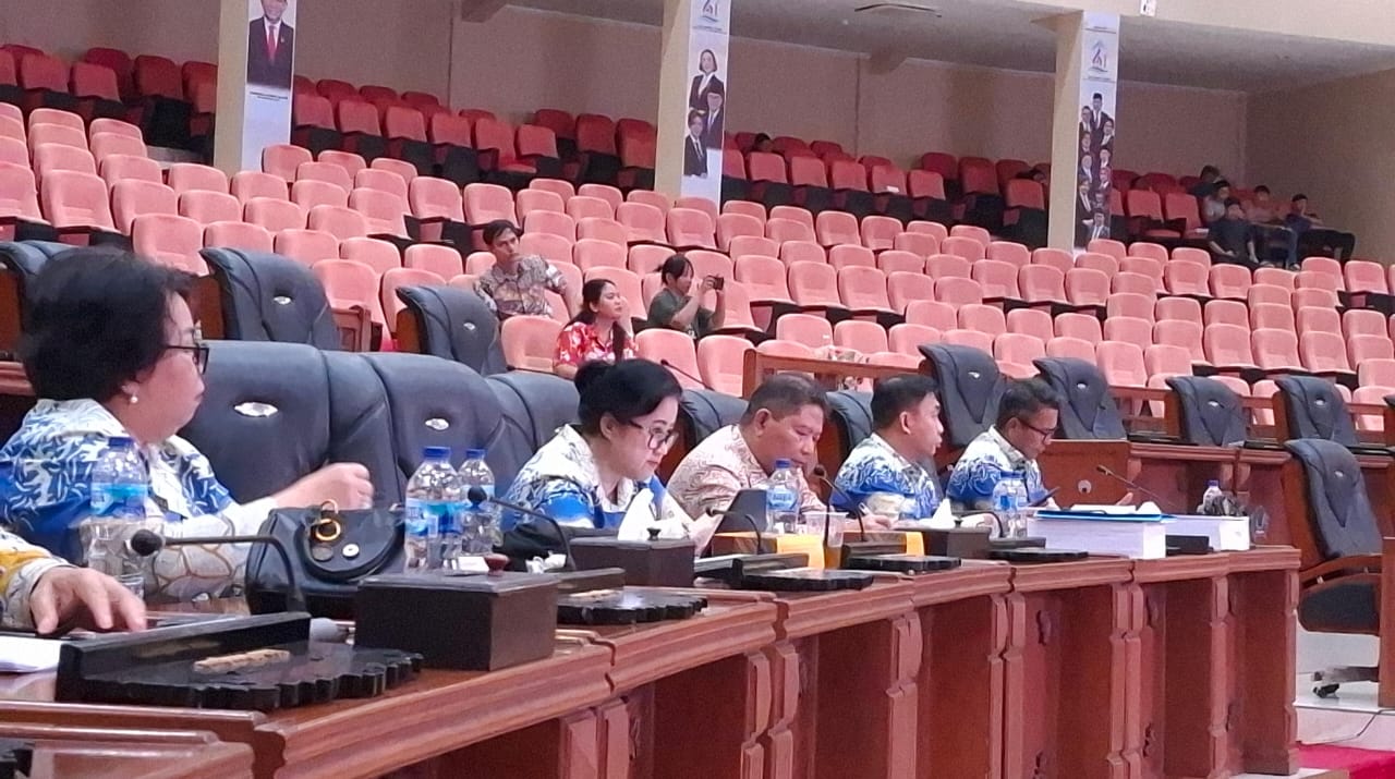 TAPD Pemprov Sulut saat menghadiri Rapat Banggar terkait KUA dan PPAS T.A 2026